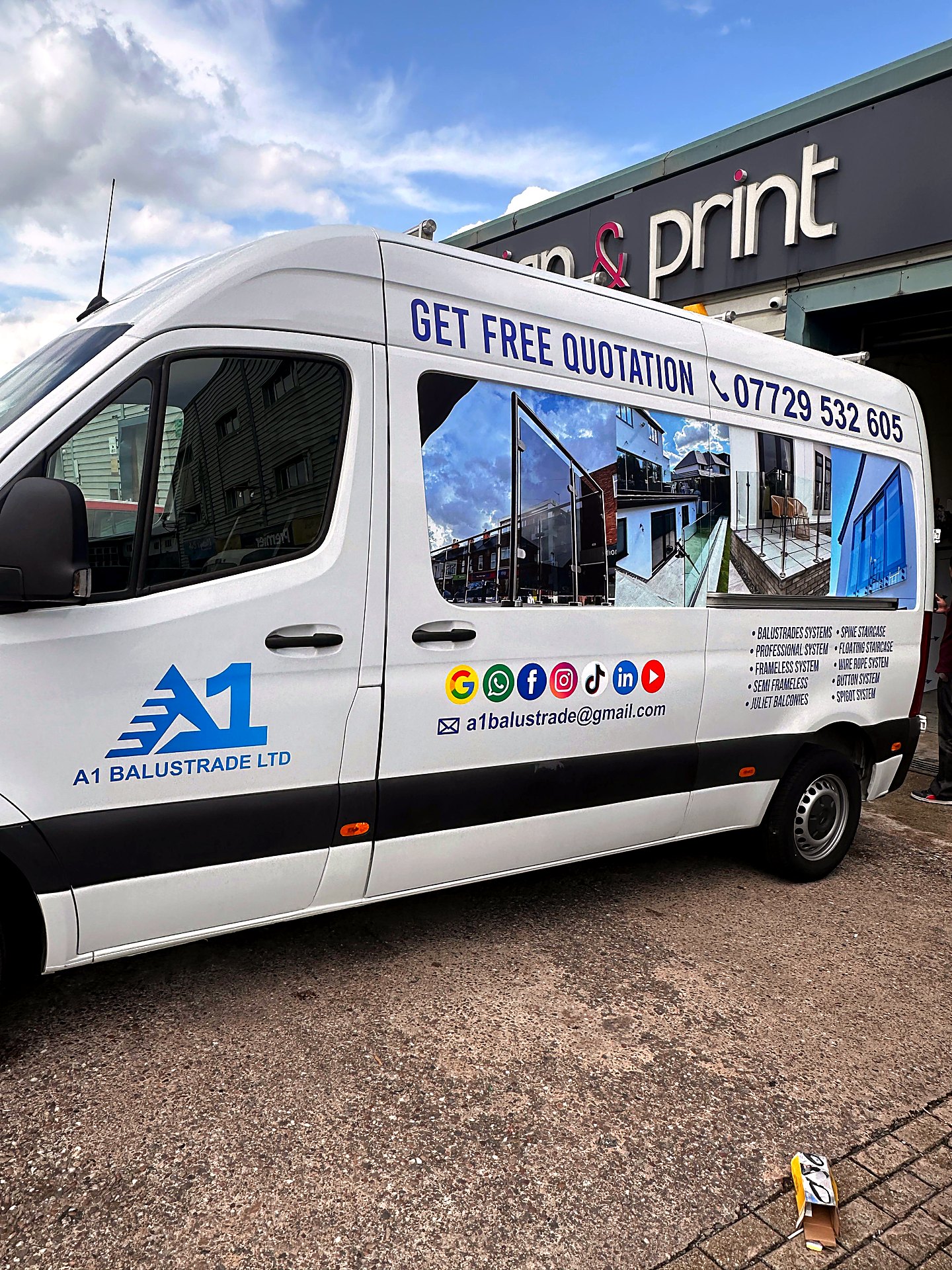 A1 Balustrade van wrap side