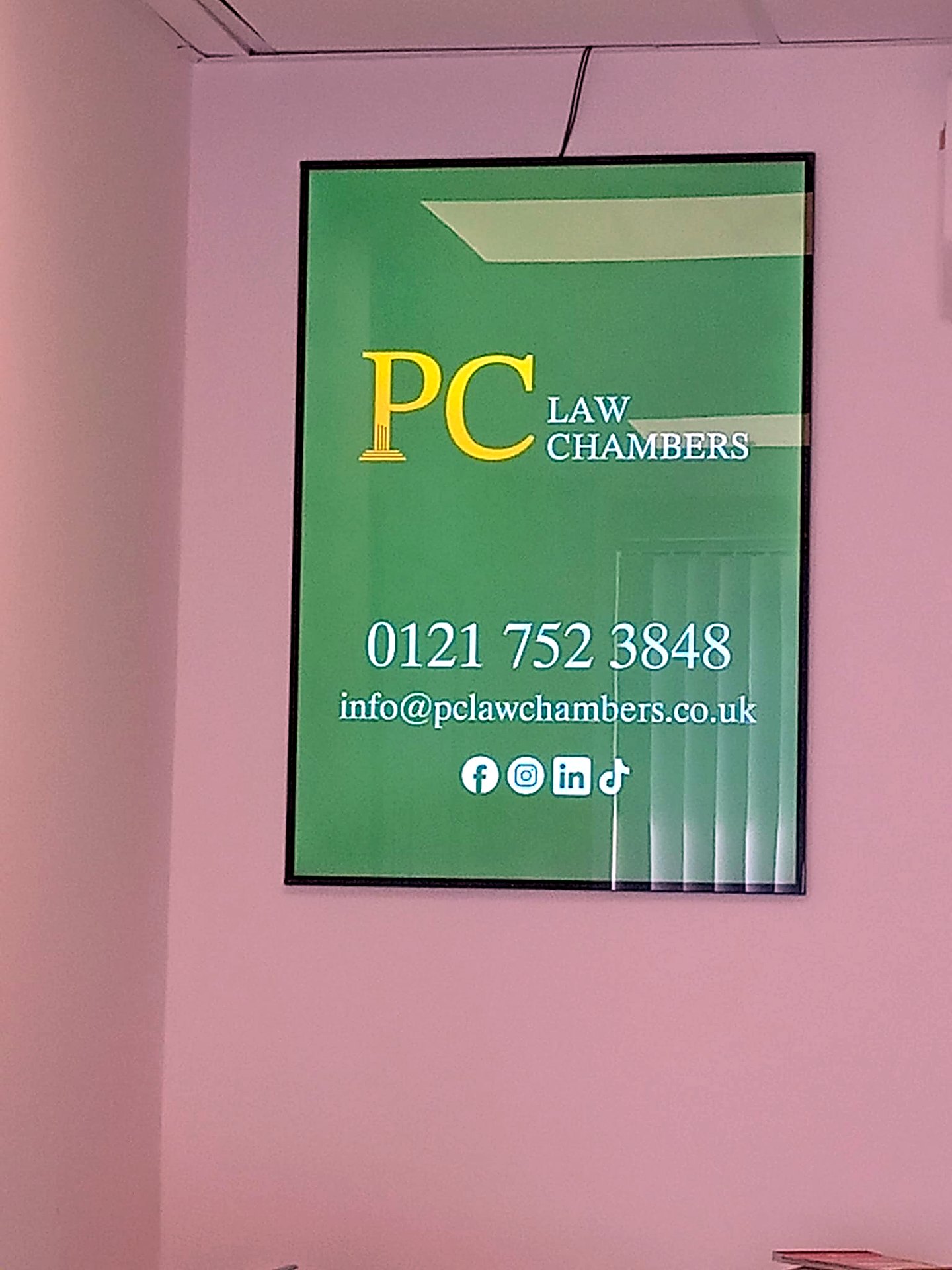 PC Law Chambers window graphics panel