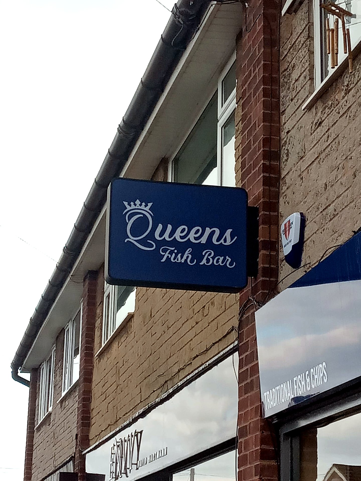 Queens Fish Bar tray sign